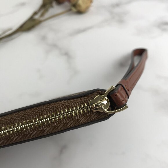 NWT Coach X Peanuts Corner Zip Wristlet Wallet With Snoopy & Woodstock - Picture 5 of 10